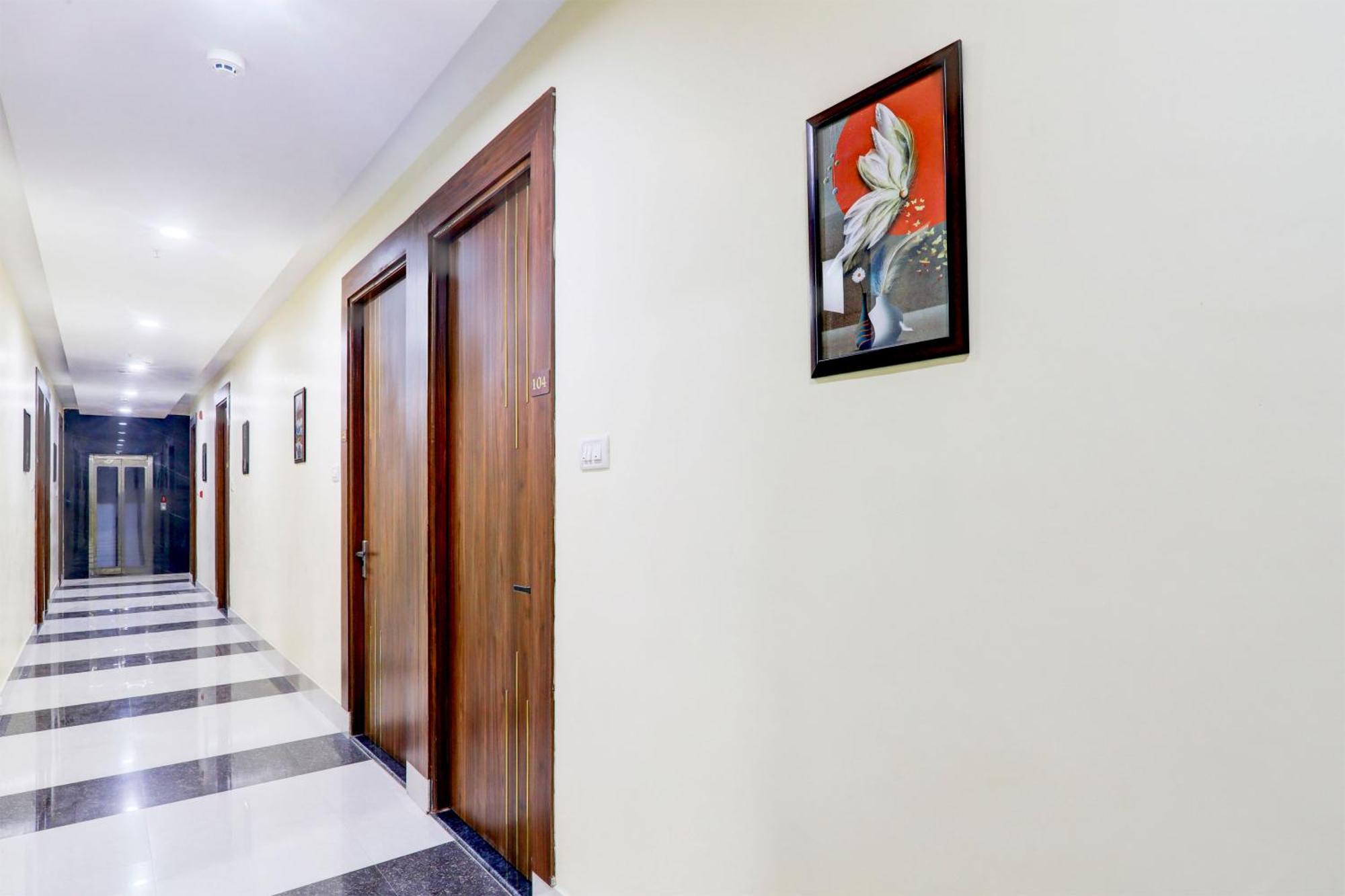 Super Townhouse Gls International Hotell Lucknow Eksteriør bilde