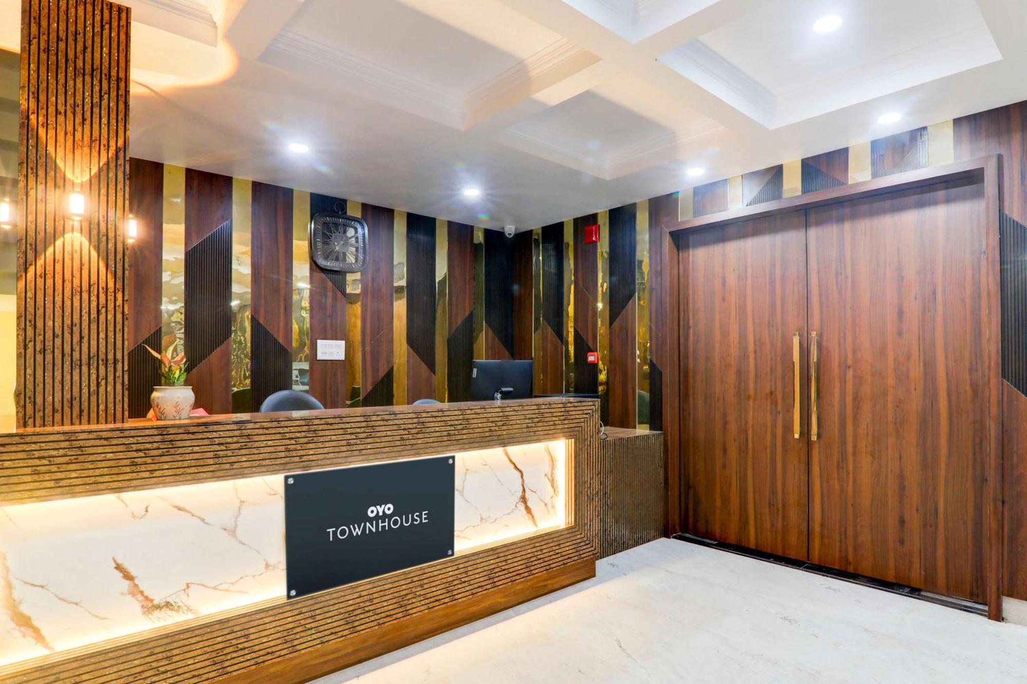 Super Townhouse Gls International Hotell Lucknow Eksteriør bilde