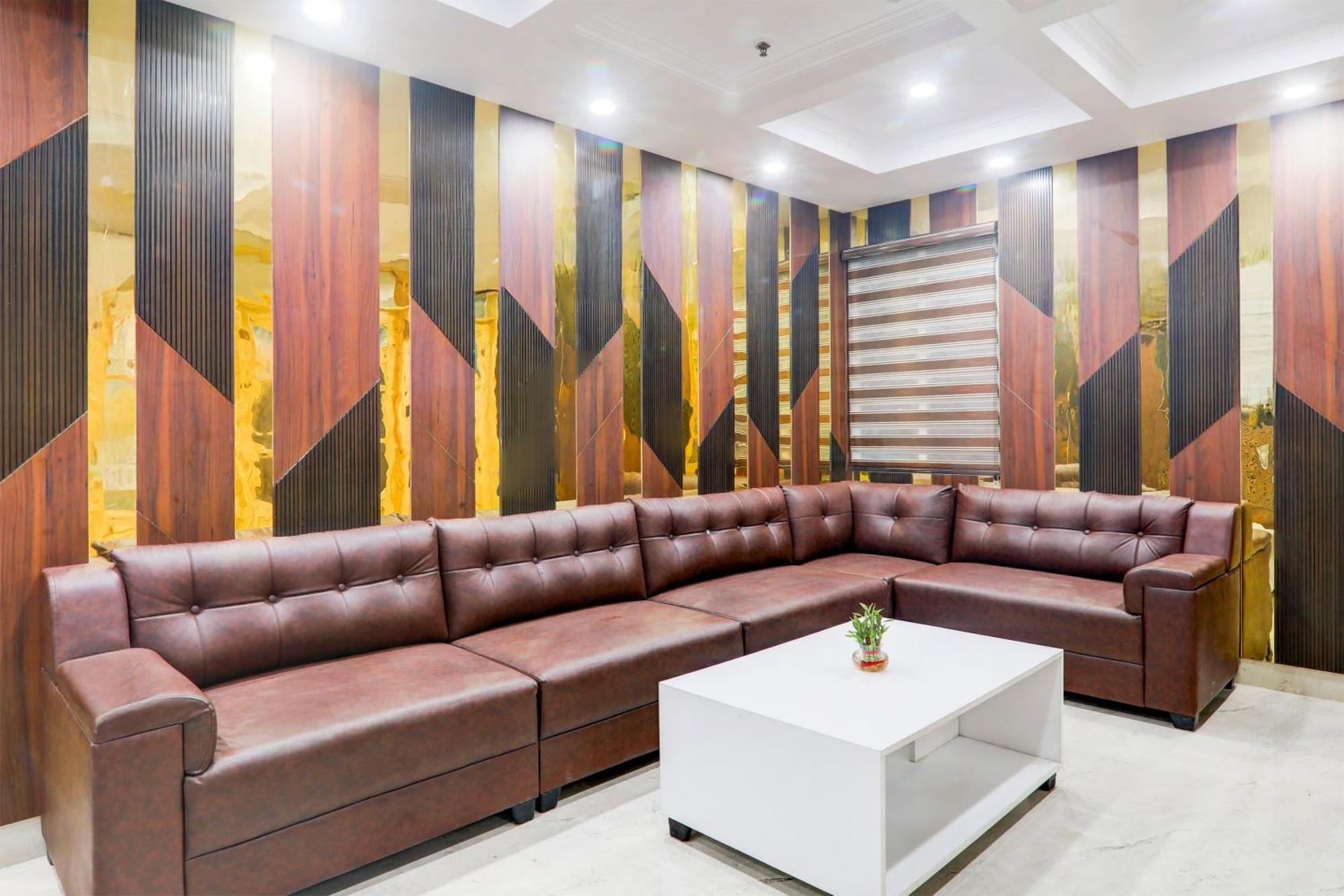 Super Townhouse Gls International Hotell Lucknow Eksteriør bilde