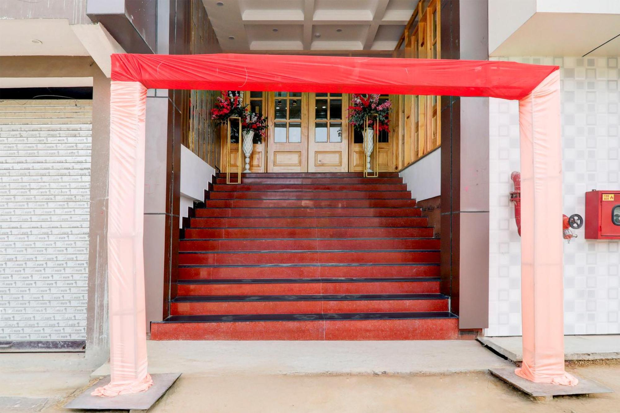 Super Townhouse Gls International Hotell Lucknow Eksteriør bilde